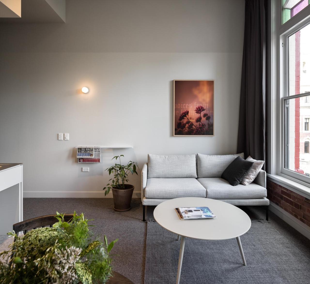 The Chamberson Hotel ดะนีดิน ภายนอก รูปภาพ A living room in a typical apartment